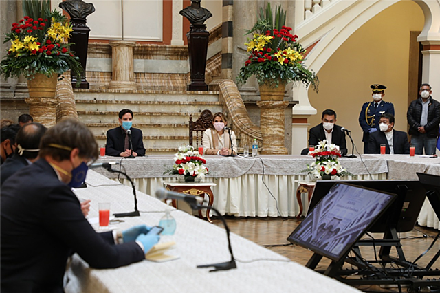 Inicia mesa de diálogo convocada por presidenta Áñez con TSE y movimientos políticos y sociales