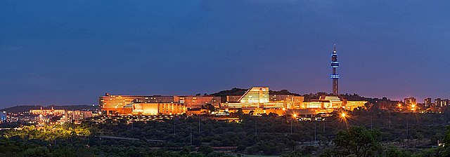 Se crea la primera Universidad a Distancia