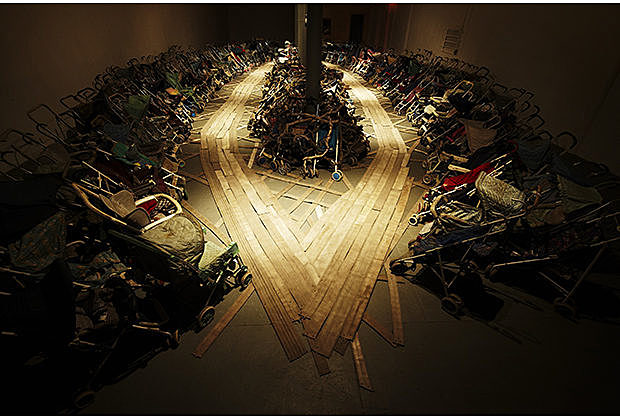 Amazing Grace, Nari Ward