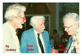 Lindsley, Skinner y Solomon fueron los primeros en emplear el término terapia de conducta.