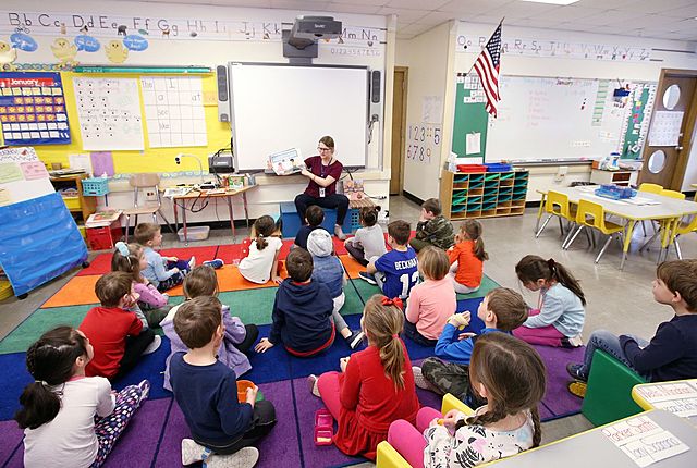 Primer kindergarten, con el concepto de educación previa al colegio