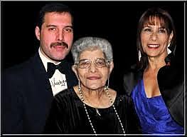 la muerte de la mamà de Fredi Mercury