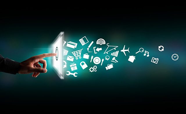 Aparición de bases de datos digitales que cambiaron la dinámica de la relación comprador-vendedor