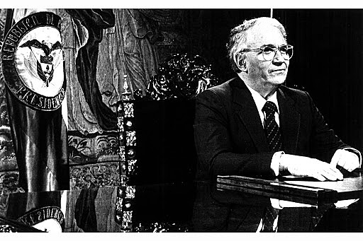 Belisario Betancur toma la presidencia