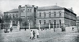 Primera Escuela de Veterinaria en el mundo