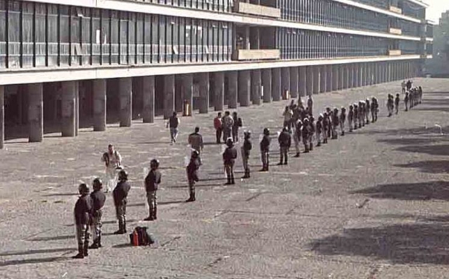 Entrada de la policía a la UNAM.