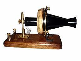 Telefono de Alexander Graham Bell 1876