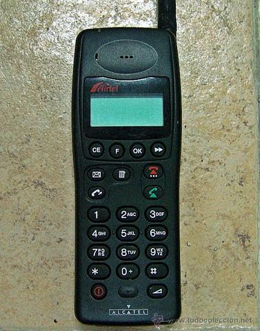 nuestro primer movil, un alcatel de airtel.