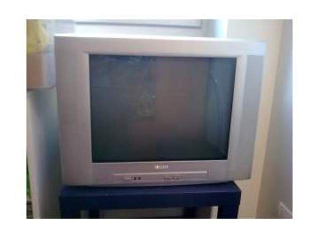 una tv nueva la graetz ha muerto.