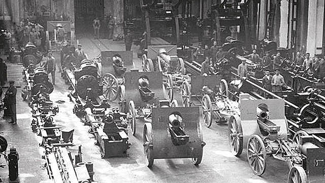 primera fábrica internacional