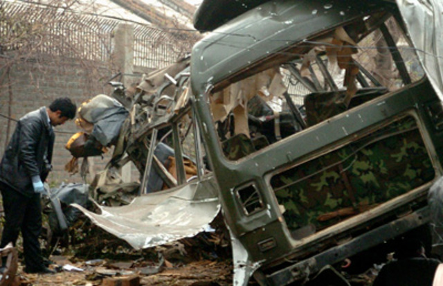 A <a href="http://www.nytimes.com/2008/02/04/world/asia/04pakistan.html" rel="ugc nofollow">suicide attack on a minibus</a> carrying security personnel in Rawalpindi kills six.