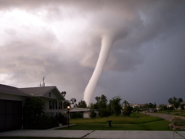 Tornadoes in Florida kills at least 31