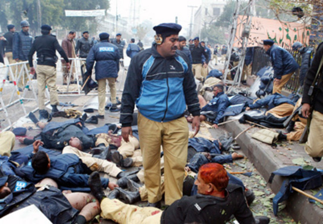 <a href="http://www.nytimes.com/2008/01/11/world/asia/11pakistan.html" rel="ugc nofollow">An attack on police</a> guarding a protest route in Lahore kills 23 people.