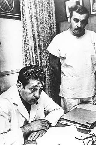 His principles as a rural doctor / Sus principios como medico rural