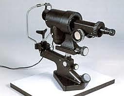 OFTALOMETRO/QUERATOMETRO