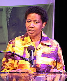 FEMINISMO CONTEMPORÁNEO: PHUMZILE MLAMBO-NGCUKA