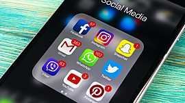 Timeline: Redes Sociales