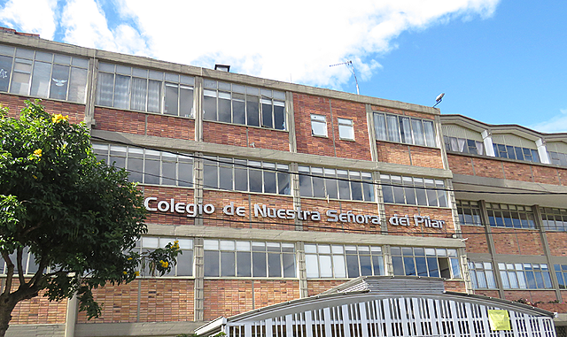 Mi segundo Colegio y primera Comunion