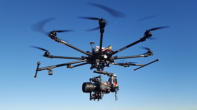 Drones autónomos, vehículos autónomos y Smart Cities