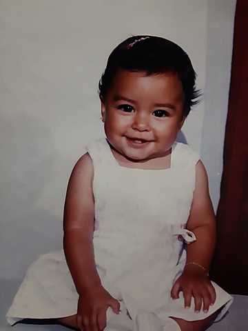 El Nacimiento de mi Hermana: Angie Batz