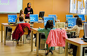 ¿COMO FUNCIONA LA EDUCACIÓN EN 2051?