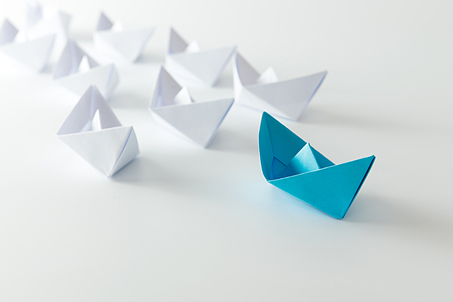 Surge el concepto de liderazgo.