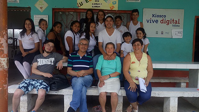Familia en la escuela.