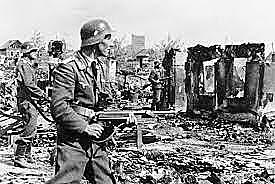 Tem início a Batalha de Stalingrado.