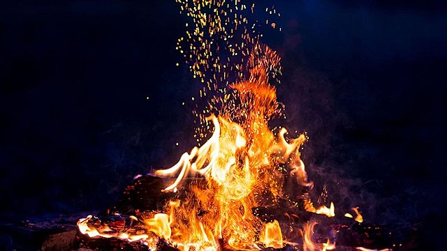 EDAD DE PIEDRA Y EL FUEGO