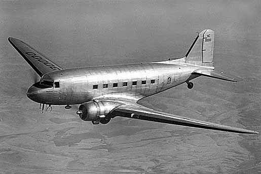 Invención del avión Douglas DC-3 (1936)