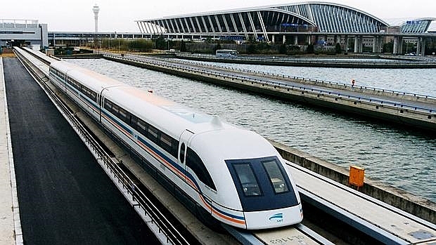 Tren de levitación magnética (2004)