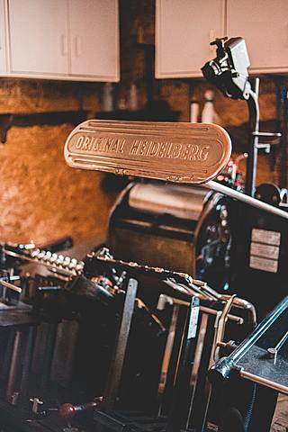 Johaness guttenberg inventa la imprenta