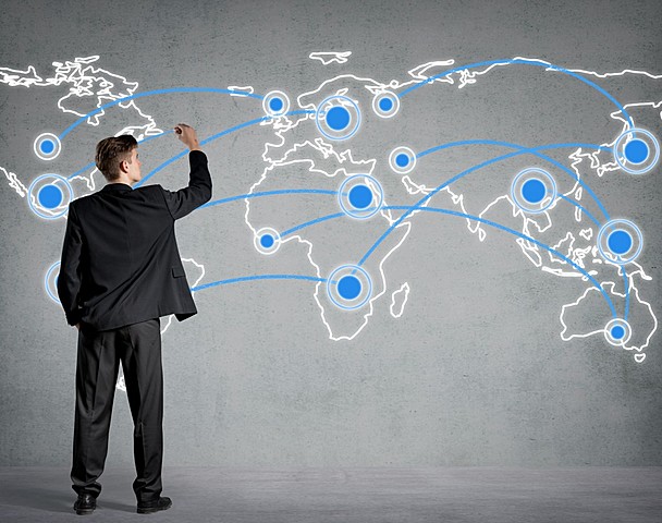 Países integrantes del G7 y G8 crearon la iniciativa de un Mercado Global, con el objetivo que aprender rápido hacer uso de los servicios electrónicos.