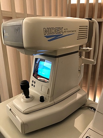 AUTOREFRACTOMETRO