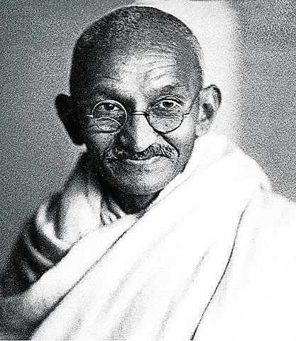 Gandhi es asesinado