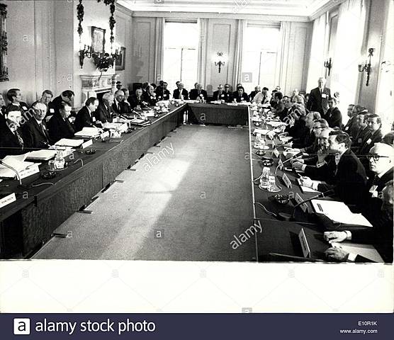 Publicación del primer directorio mundial de relaciones públicas