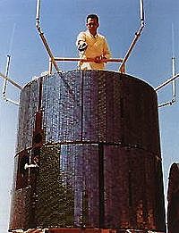 1971, Se inicia la era de los satélites, en especial el ATS (lanzado en 1966), con el fin de mejorar las prestaciones de una comunidad de nativos de Alaska.