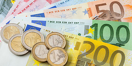 El euro como moneda oficial en 12 países de la Unión Europea