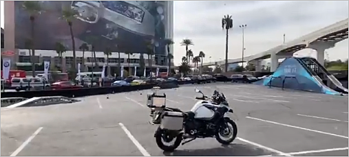 Motocicleta que se conduce sola