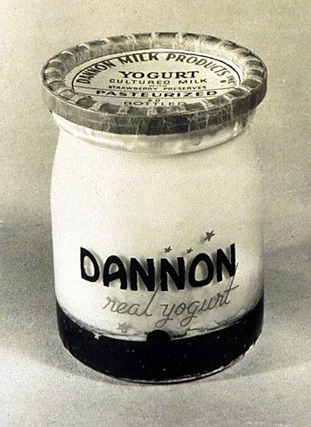 NACE EL YOGURT CON TROZOS DE FRUTA