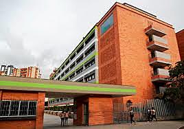 Programa y edificio nuevo para la UTS