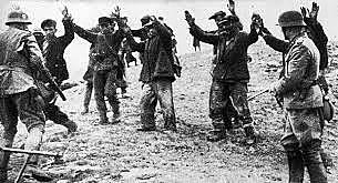 Polônia se rende aos alemães.