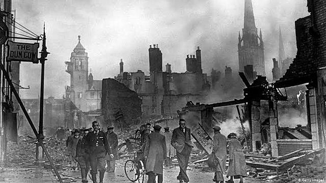 16 de maio - a Alemanha começa a bombardear o sul da Inglaterra.