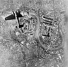 os alemães começam a atacar a cidade de Londres.