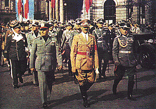 27 de setembro - Alemanha, Itália e Japão firmam o tratado conhecido como Eixo Roma-Berlim-Tóquio.