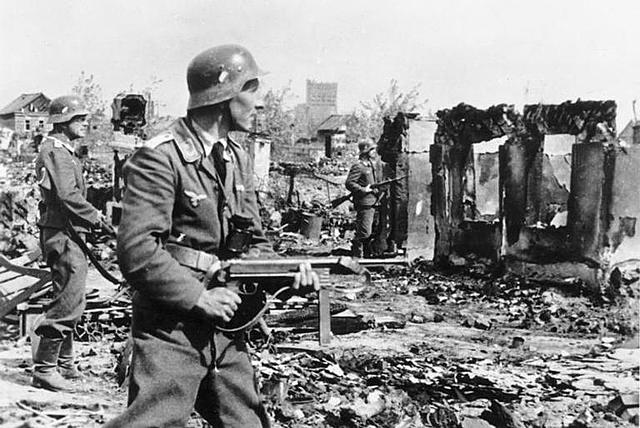 9 de abril - Alemanha coloca em prática o plano de invadir a Noruega e a Dinamarca