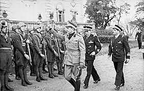 6 de junho - Dia D, os aliados desembarcam na Normandia.