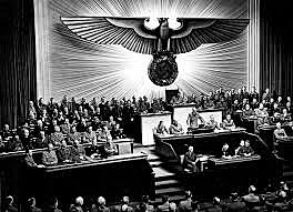 11 de dezembro - Alemanha e Itália declaram guerra aos Estados Unidos.