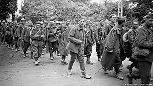 10 de novembro - a França de Vichy é ocupada pelos alemães.