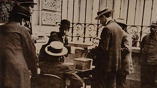 Sanción de la "Ley Sáenz Peña"